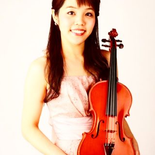 三輪めぐみ先生